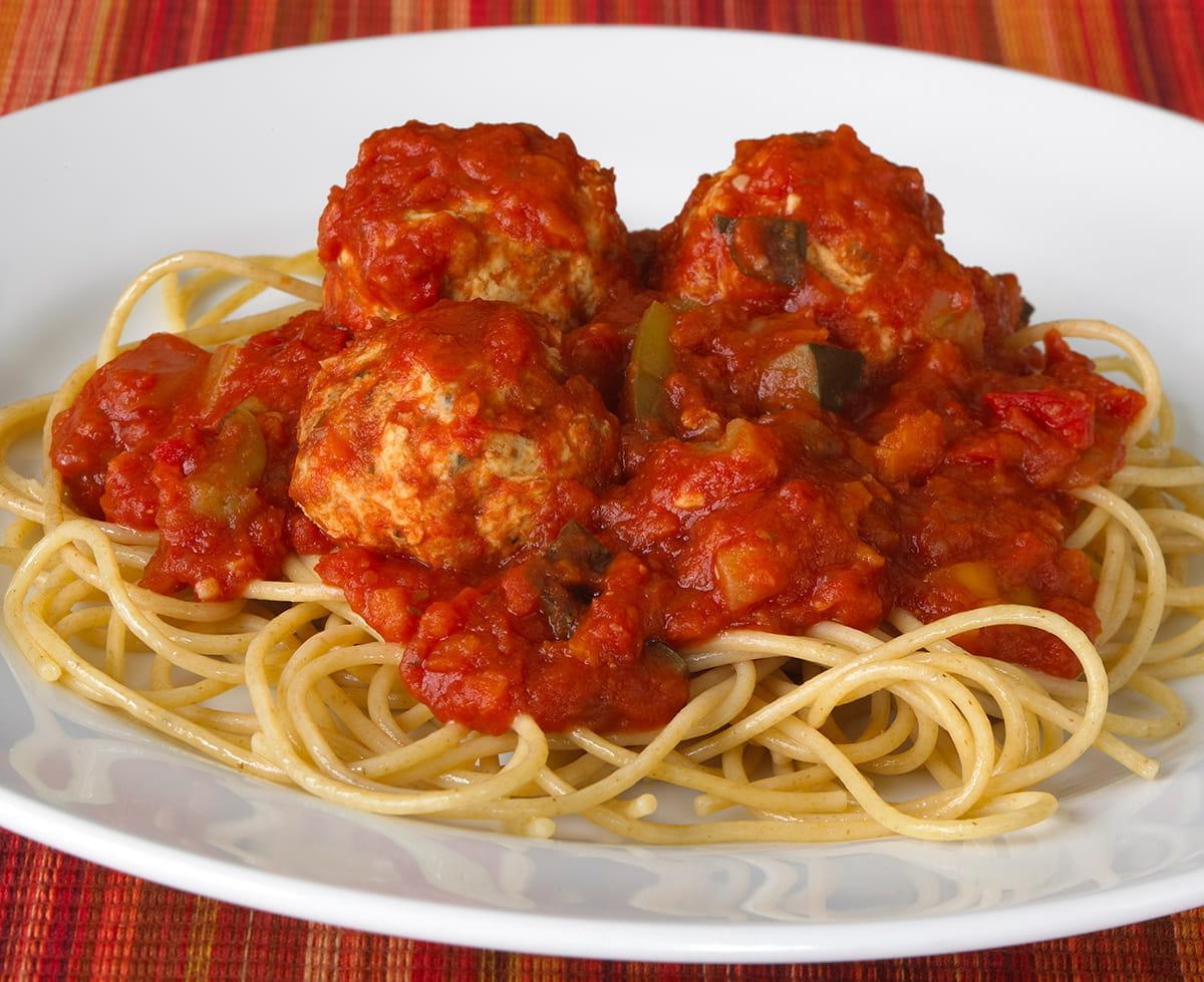 Whole Wheat Spaghetti with Marinara and Turkey Meatballs